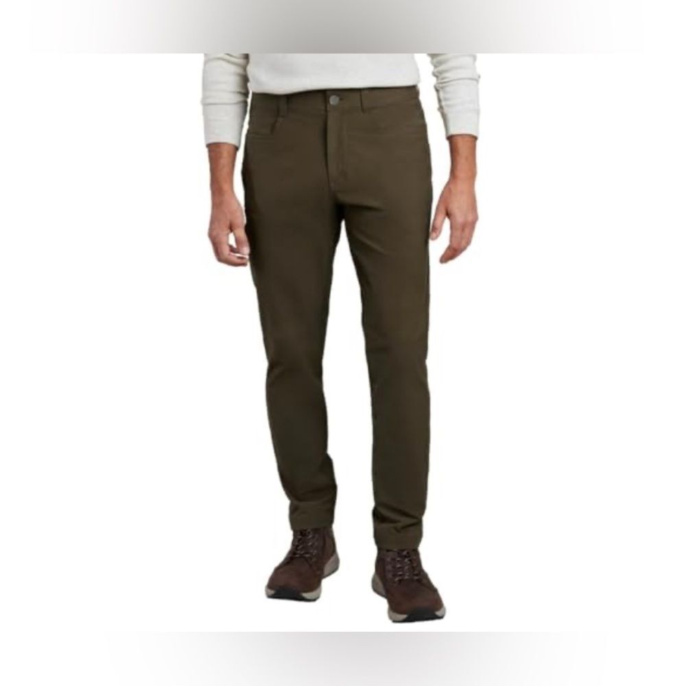 Kirkland Signature Men’s Stretch Tech Pant Green